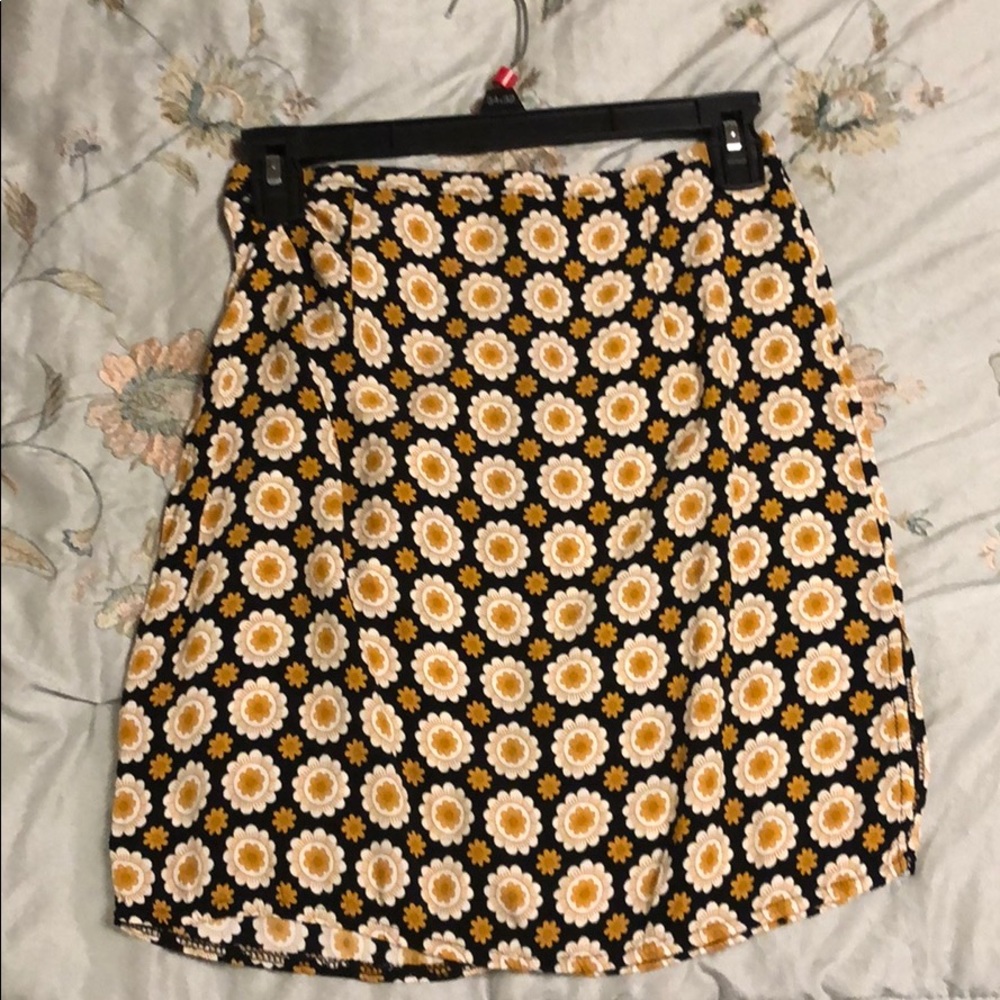 Brandy Melville skirt